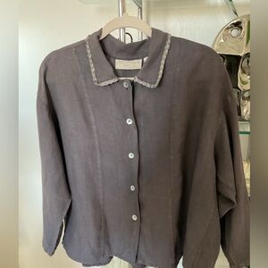 Taylor G charcoal shirt jacket. Peplum style back.